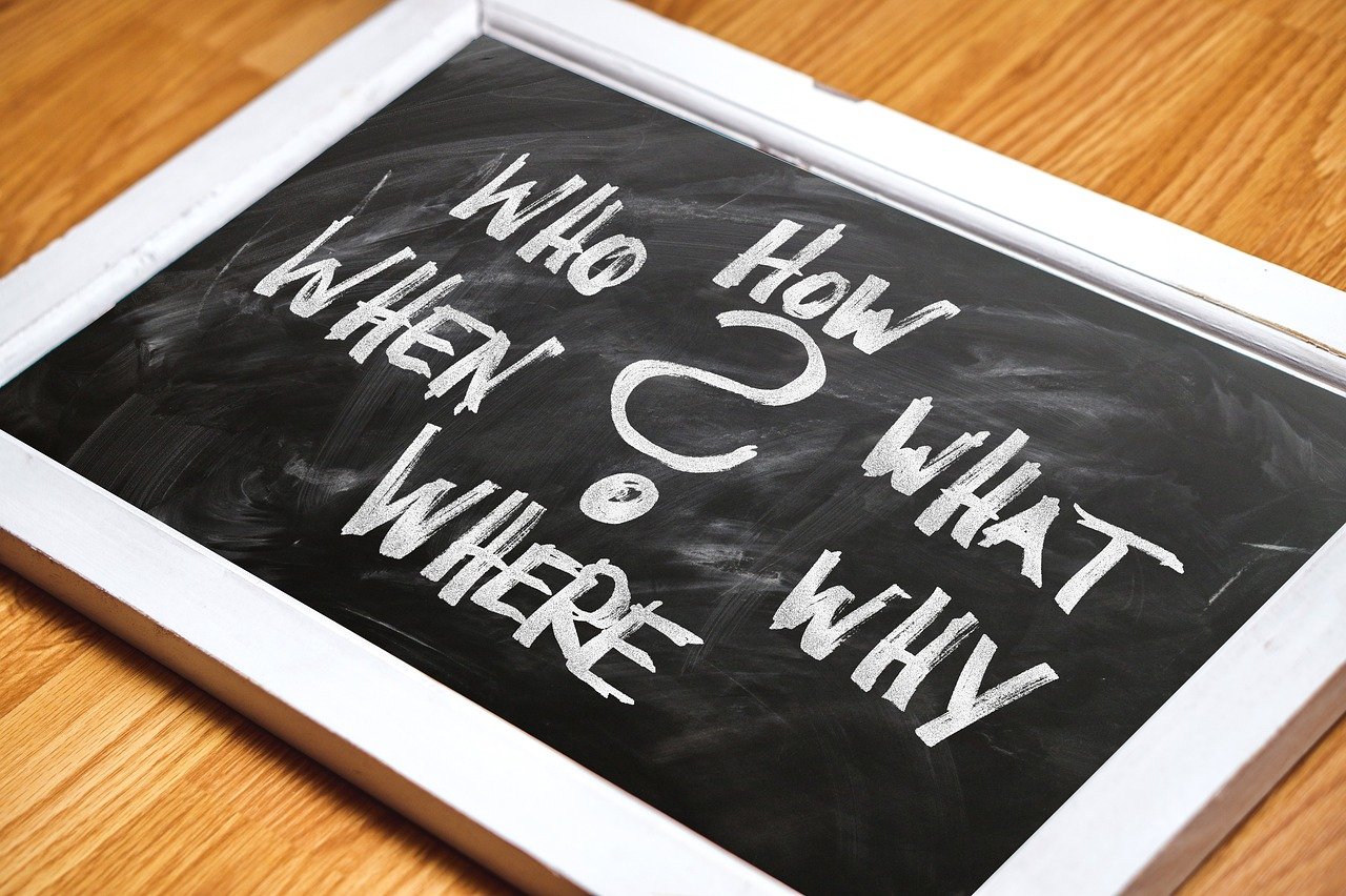 question mark, board, ask, knowledge, write, reply, the, what, how, why, where, business, language, school, message, information, designation, who, means of communication, writing, accident, accident report, police